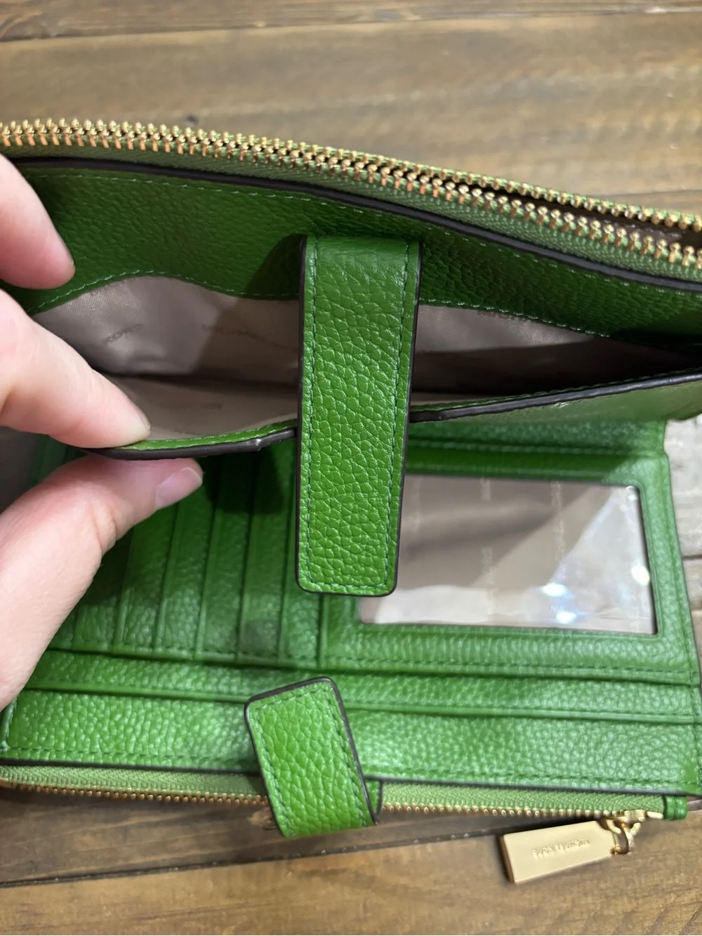 Michael Kors Adele Leather Smartphone Wallet in Green Pebbled Leather